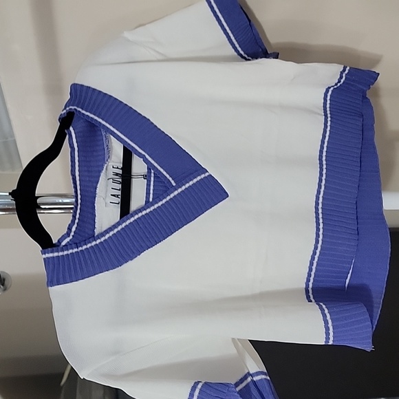 Crop top - Picture 3 of 4